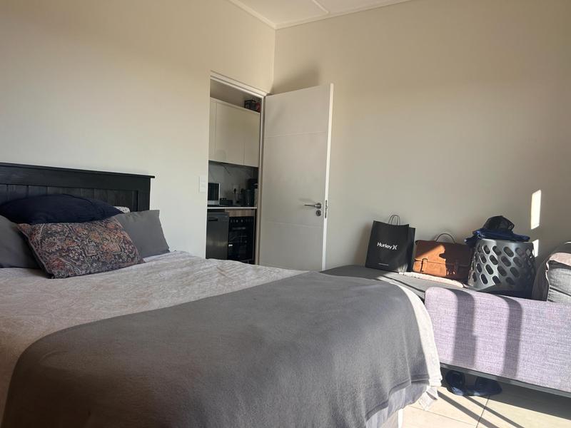 To Let 1 Bedroom Property for Rent in Sandown Western Cape